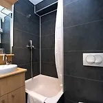Staycity Gare De L'est Hotel Parigi
