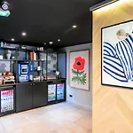 Hotel Staycity Gare De L'est 3*
