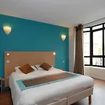 Hotel Staycity Gare De L'est 3*